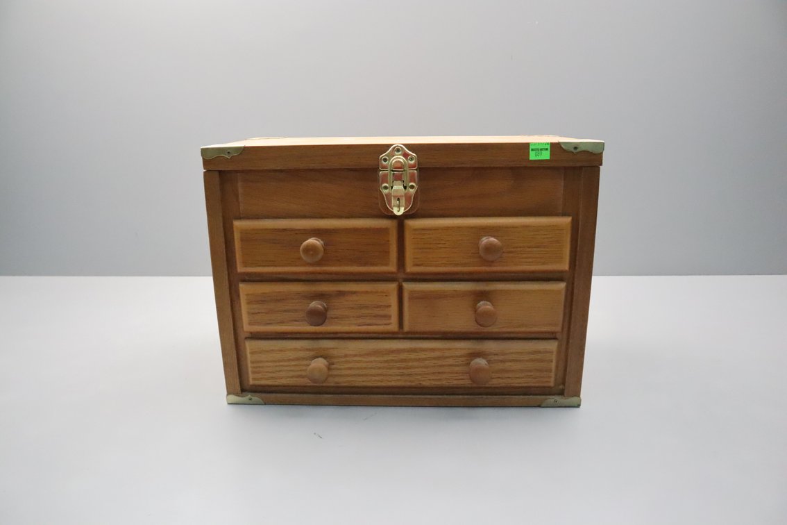Art Chest