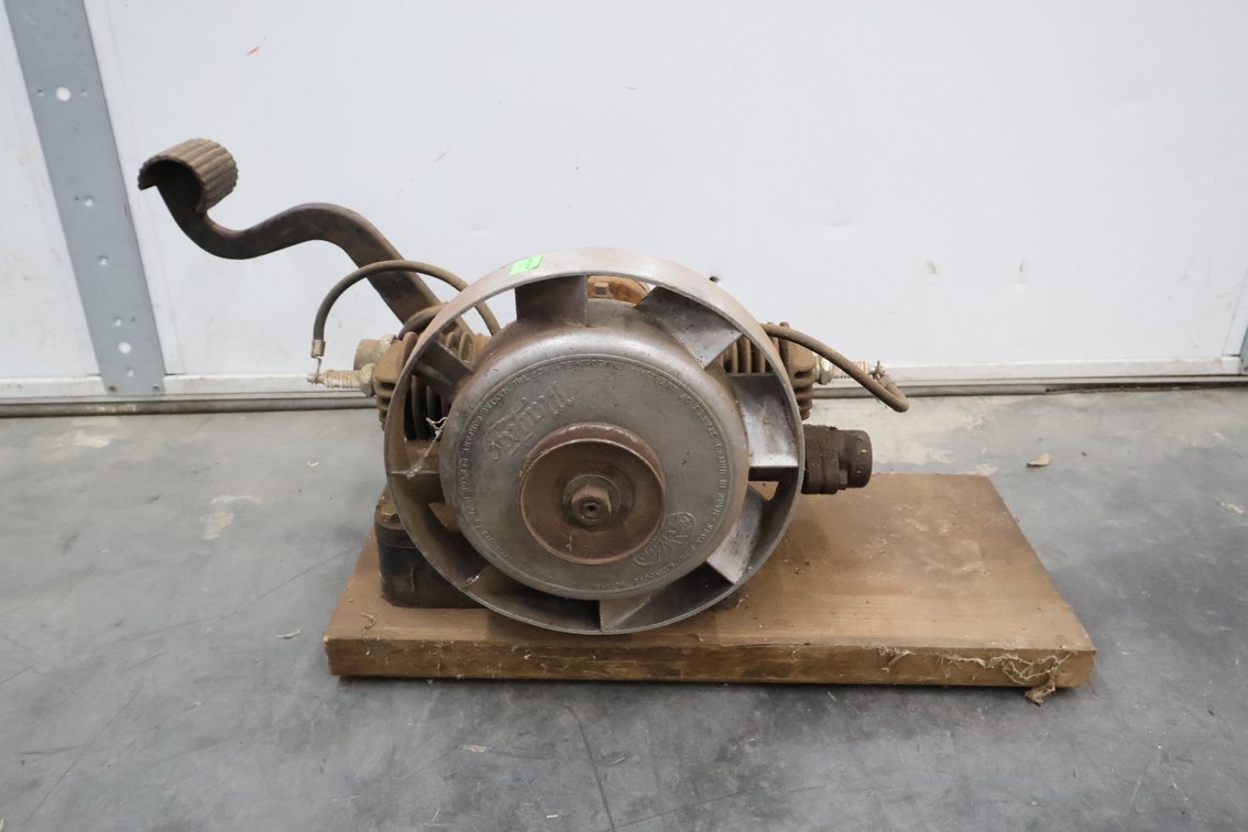Vintage Maytag Washer Engine