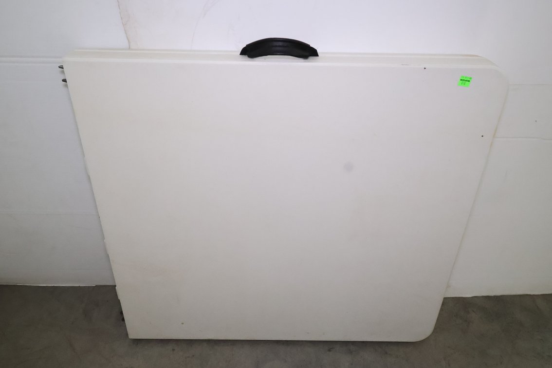 Folding Table