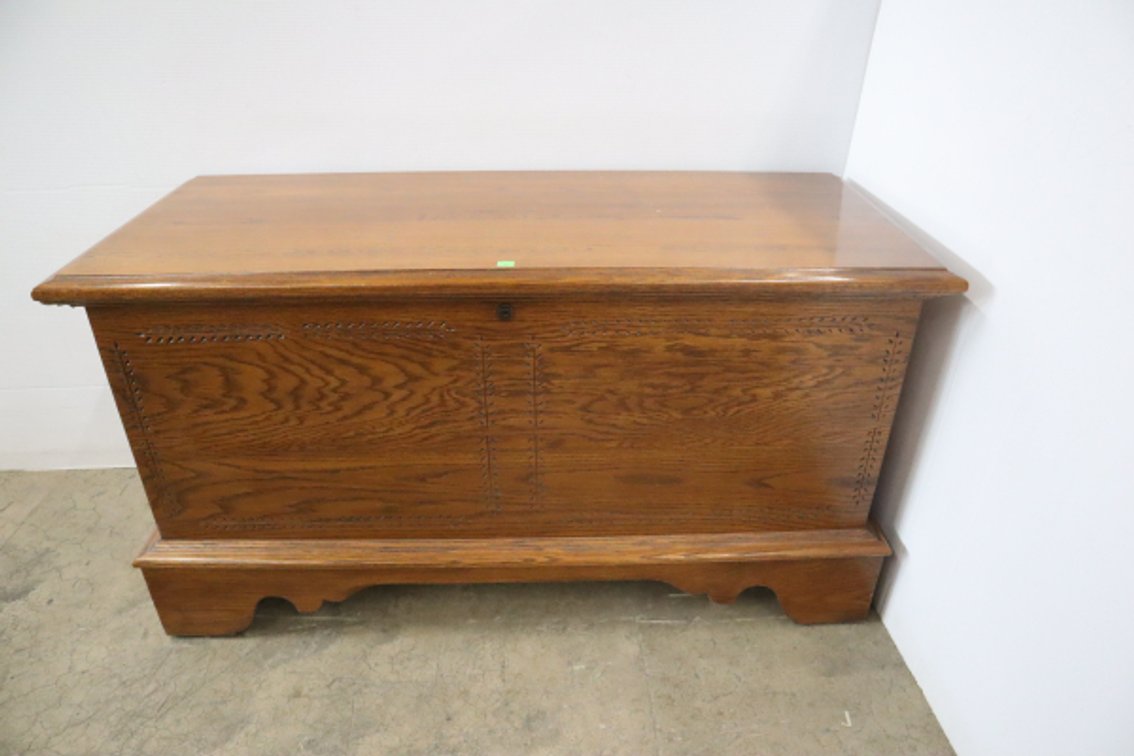 Lane Cedar Chest