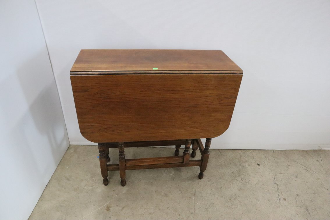 Drop Leaf Table