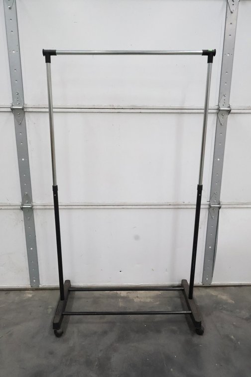 Adjustable Clothes Rack