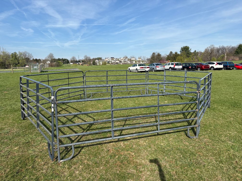 (6) 12’ Corral Panels