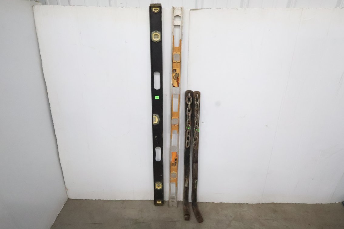 Levels and Distribution Hitch Bars