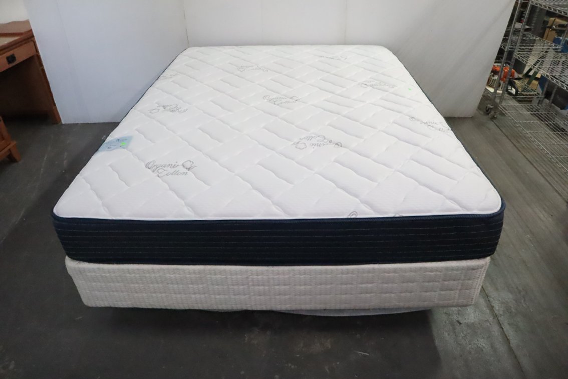 Queen Bed