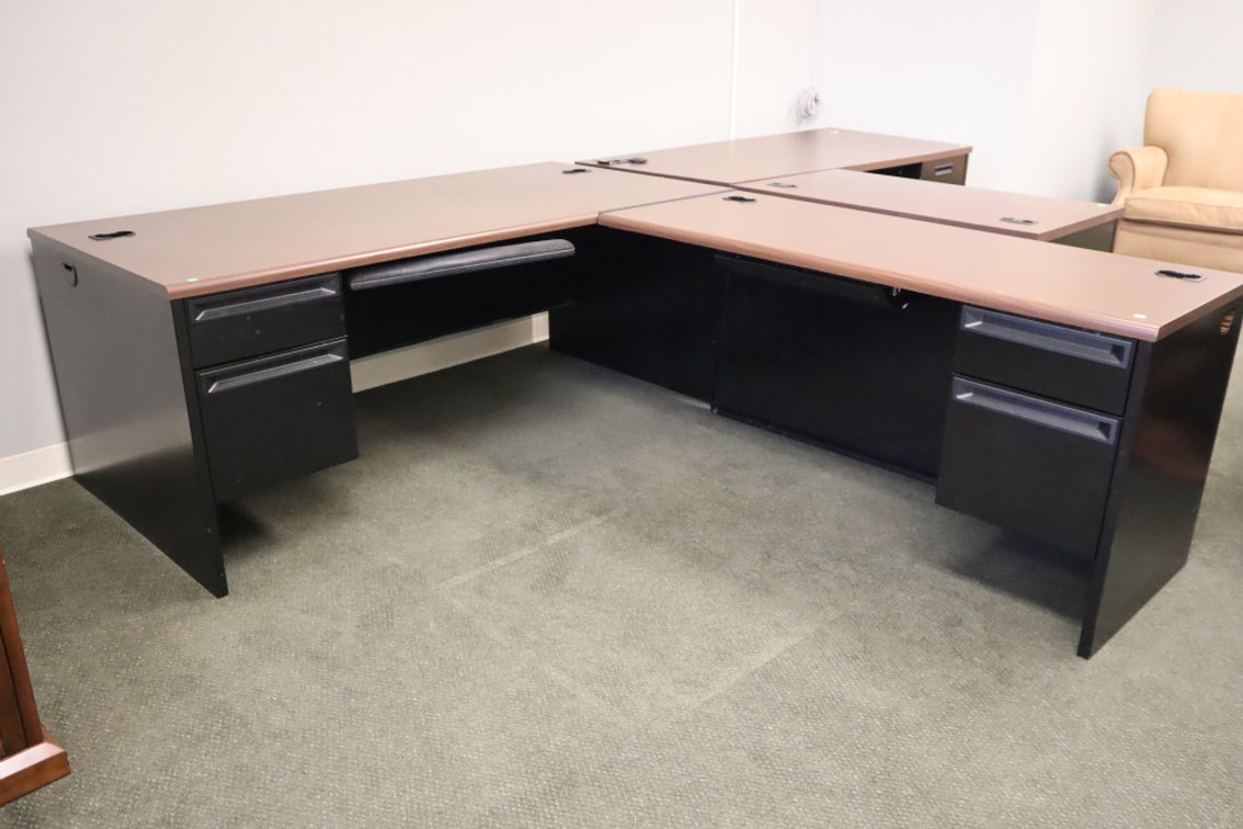 Corner Desk