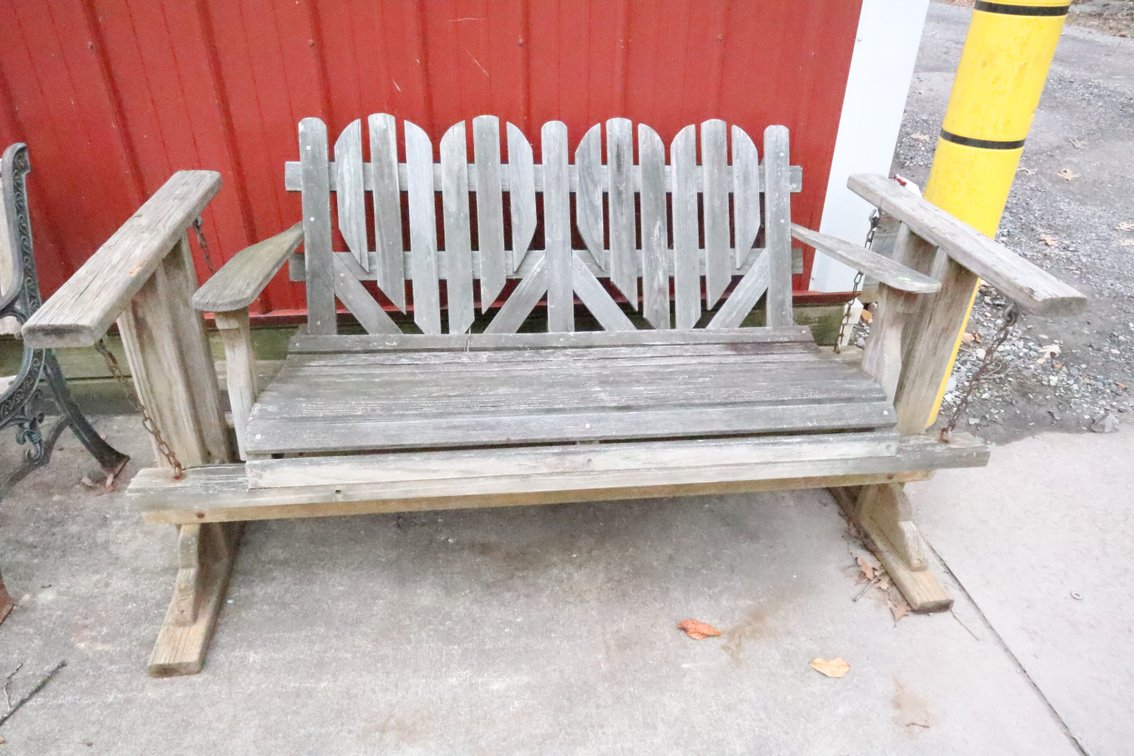 Freestanding Bench Swing