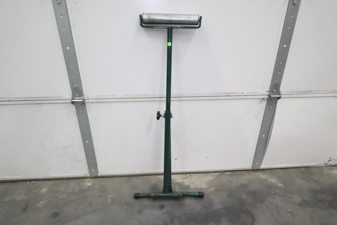 Adjustable Roller Stand