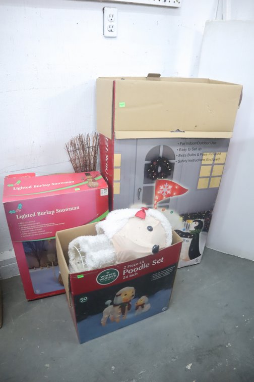 Christmas Lawn Ornaments