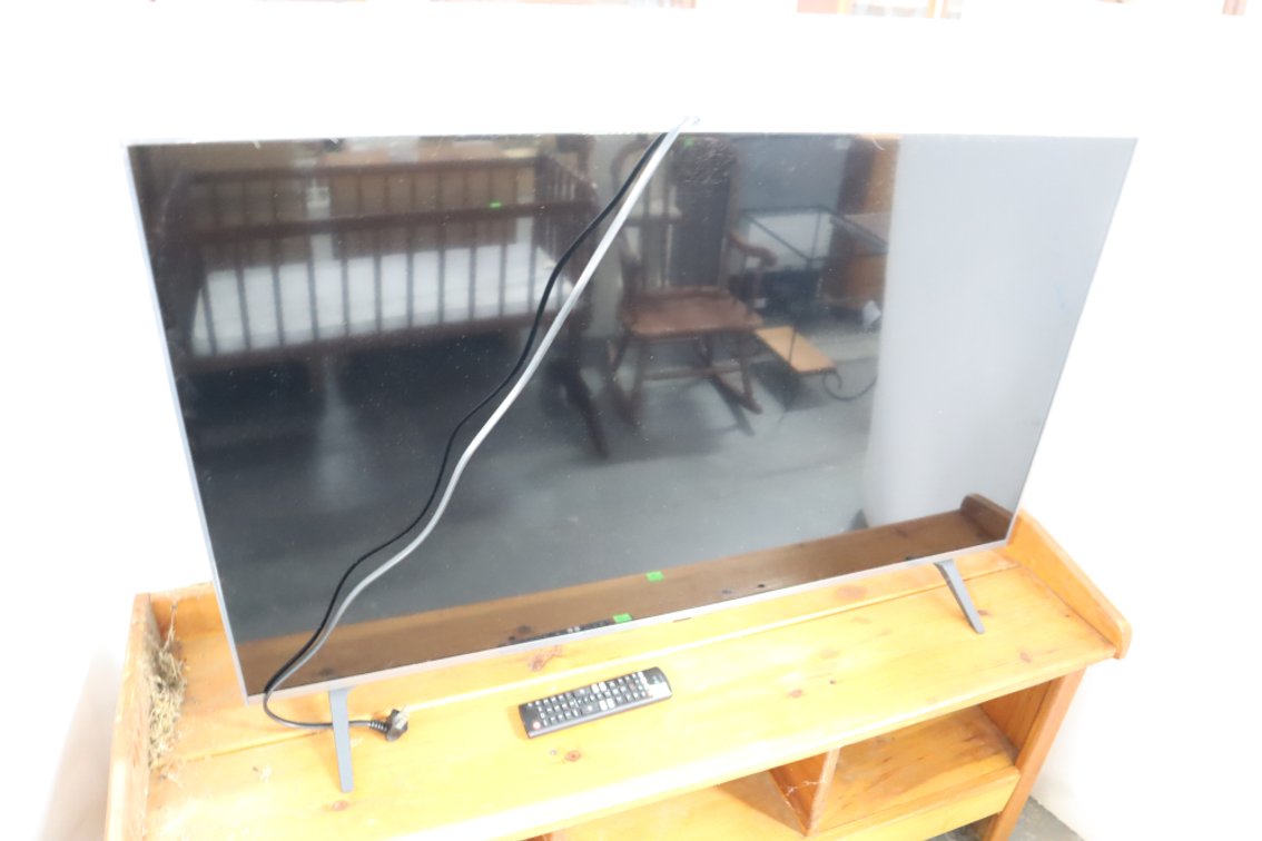 Lg 42-In Tv With Remote