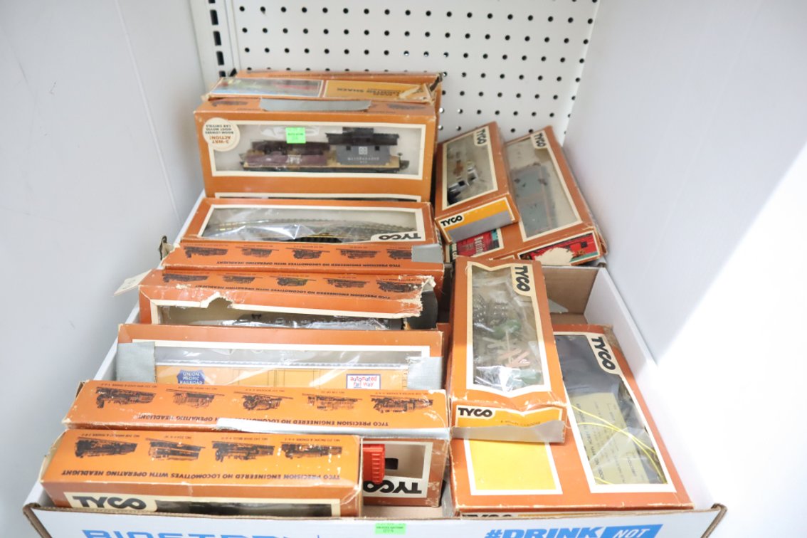 HO Scale Trains