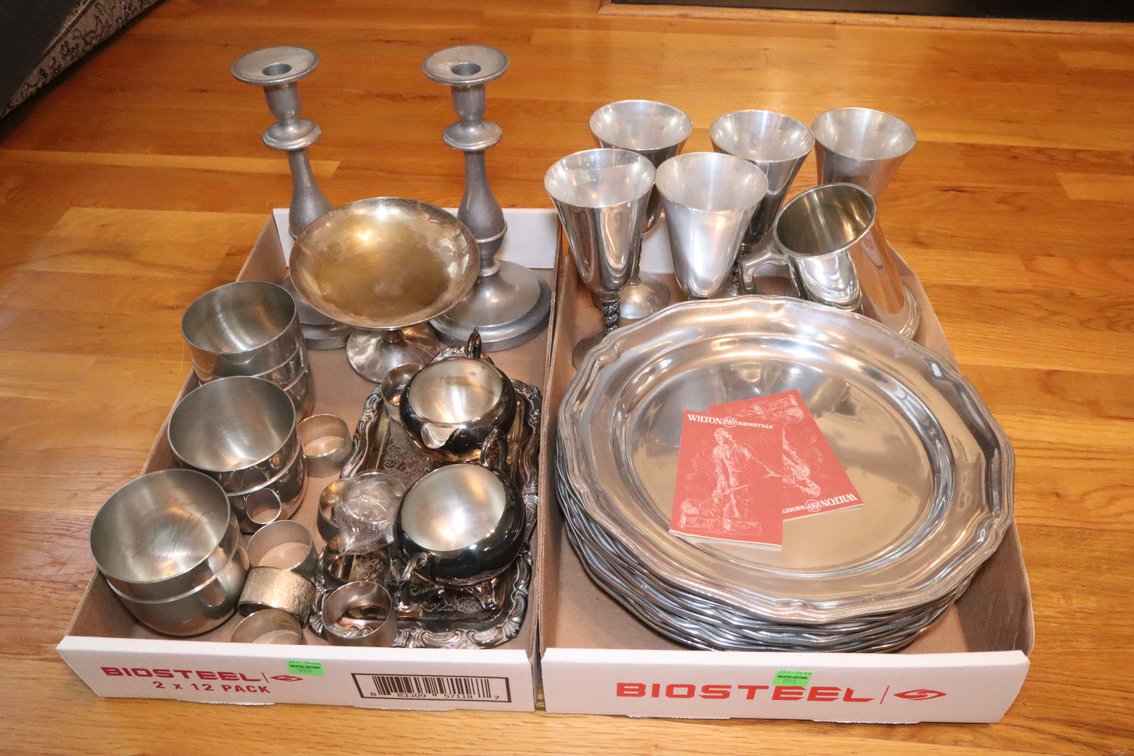 Metal Dinnerware
