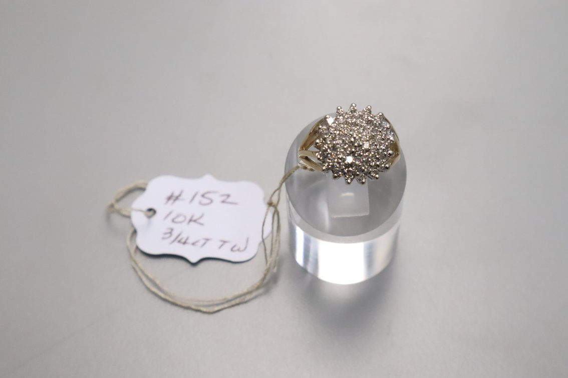 10K Yellow Gold 3/4 ct Total Weight IJ–SI2