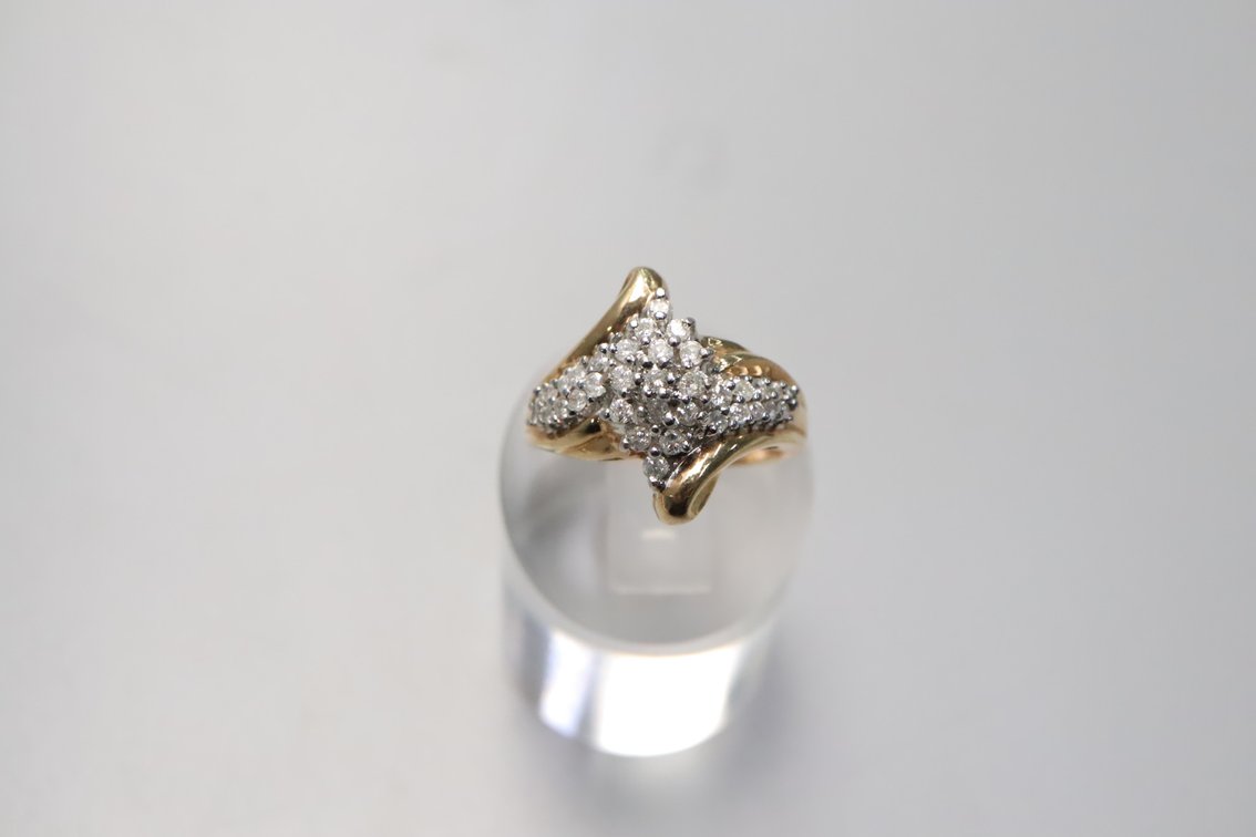 10K Yellow Gold 1/3 ct Cluster Diamond Ring