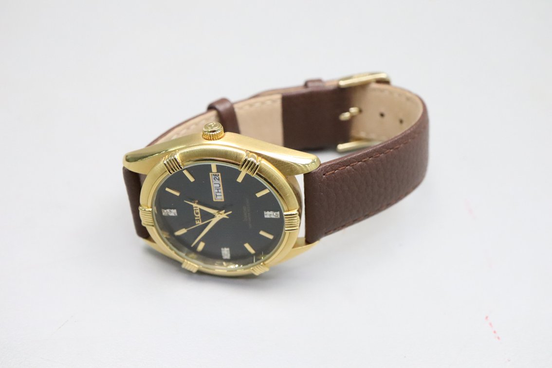 Nice Elgin Quartz Gents Strap Watch
