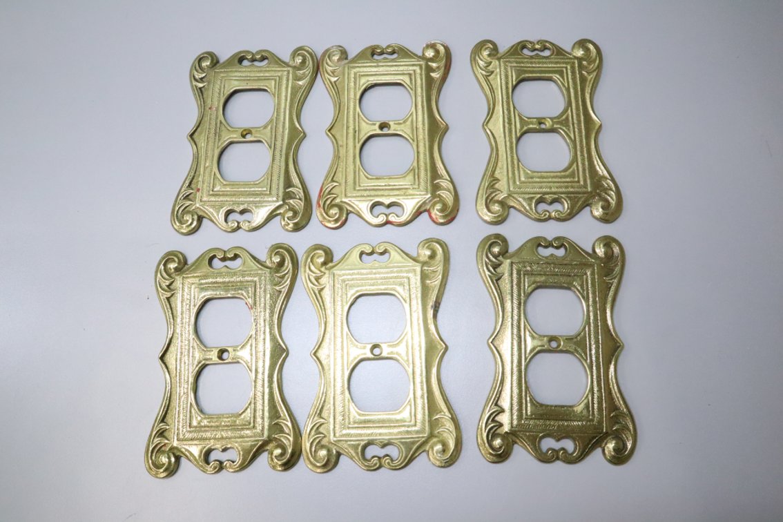 Virginia Metalcrafters Receptacle Outlet Covers