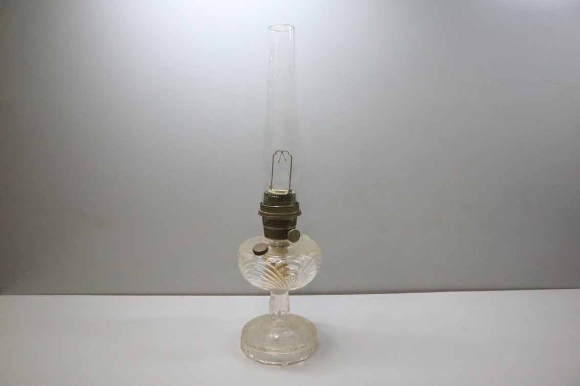 Aladdin Glass Oil Lamp