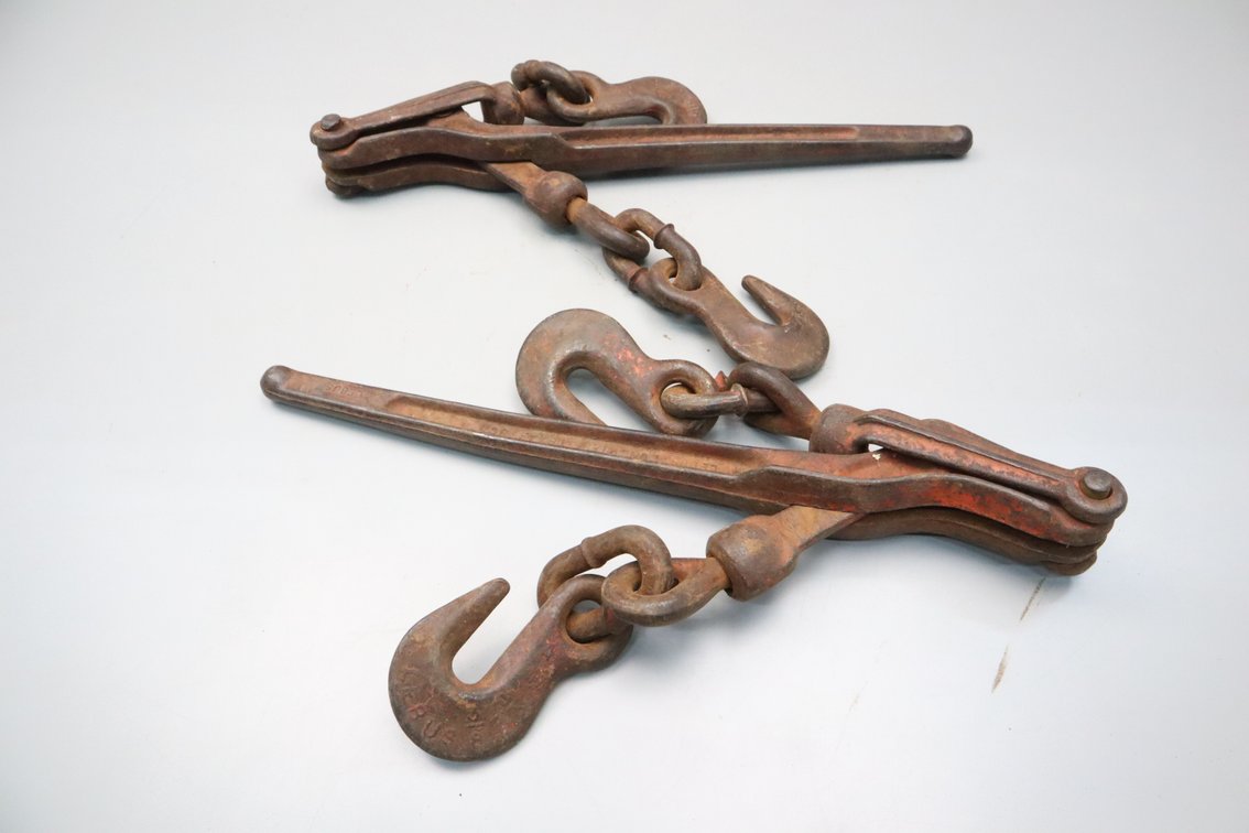 Pair of Chain Binders