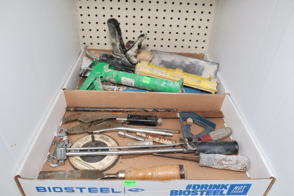 Caulk Guns, Tools