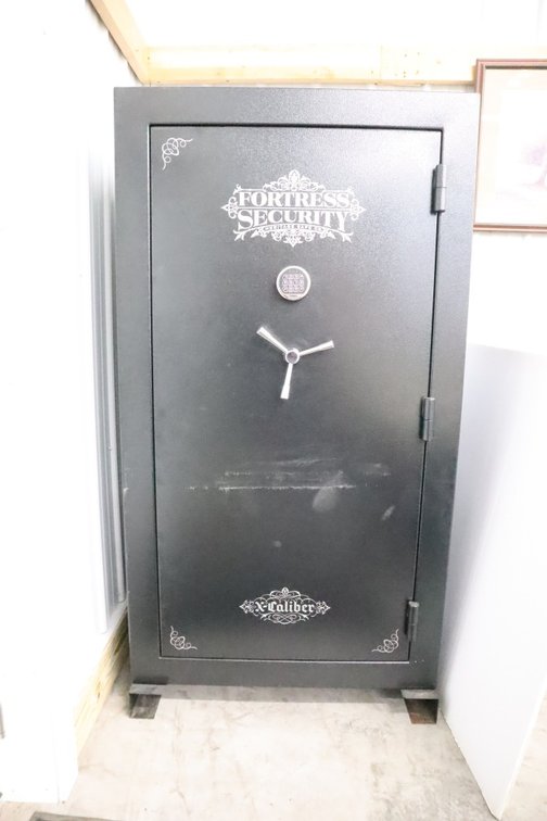 Fortress Security X-Calibur Gun Safe