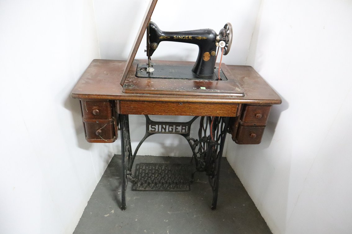Singer Treadle Sewing Machine