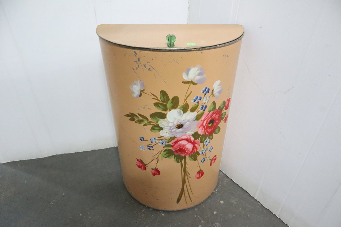 Vintage Hamper