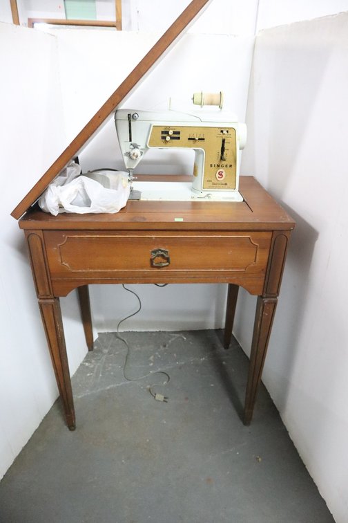 Singer Electric Sewing Machine