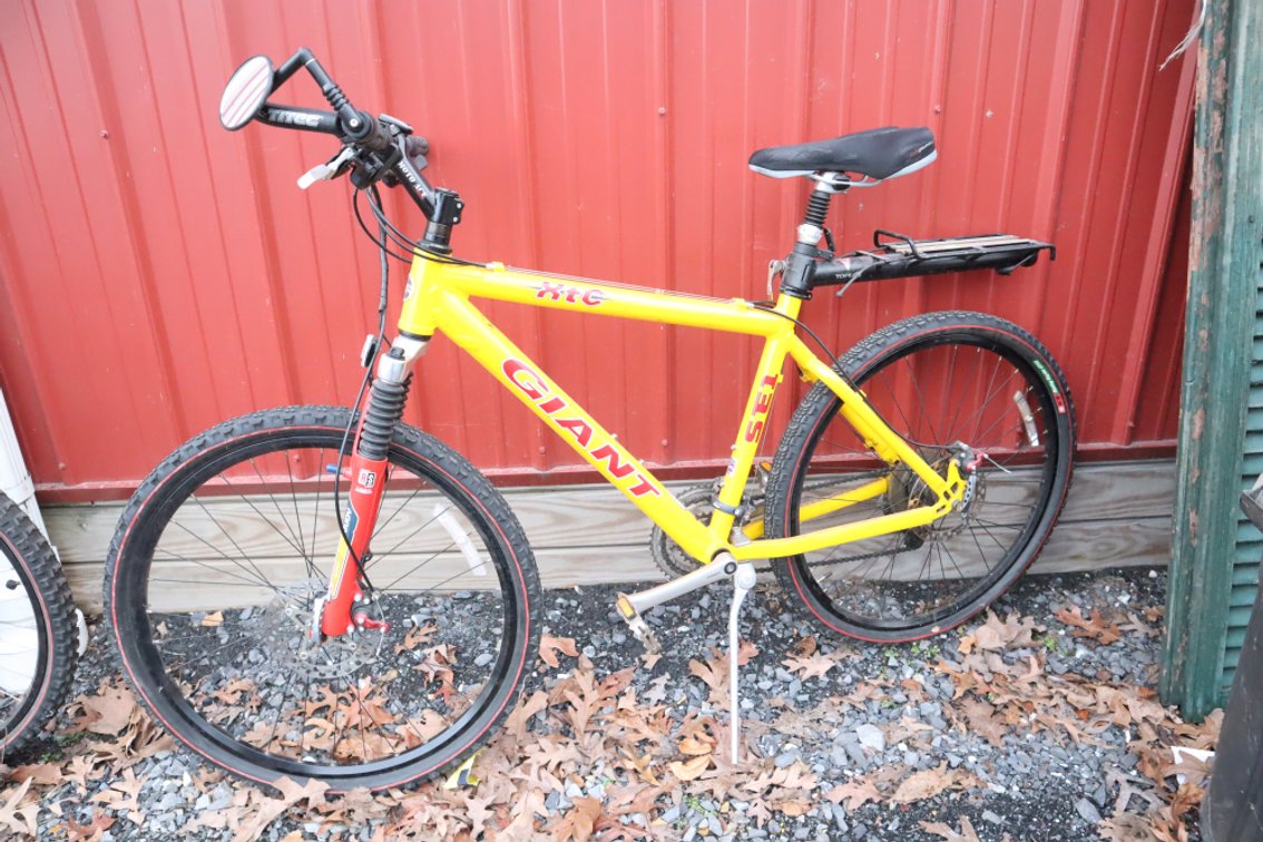 Giant XtC SE1 26-In Mountain Bike