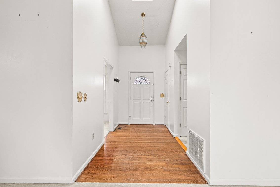 Image for Stuarts Draft Real Estate Auction