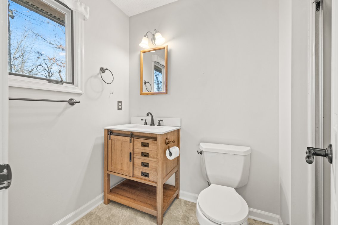 Image for Stuarts Draft Real Estate Auction
