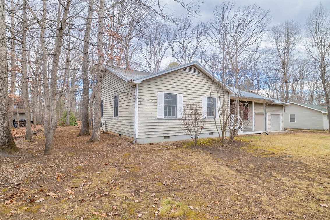 Image for Stuarts Draft Real Estate Auction