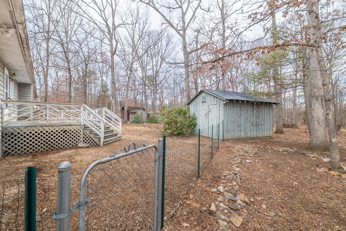 Image for Stuarts Draft Real Estate Auction