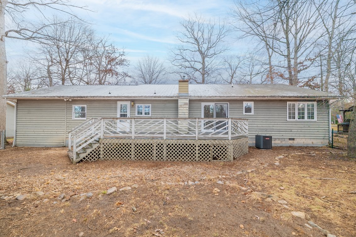 Image for Stuarts Draft Real Estate Auction