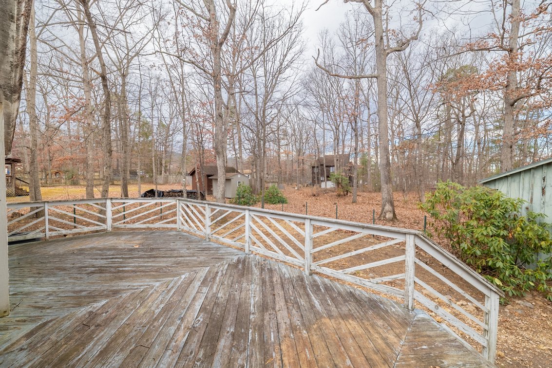 Image for Stuarts Draft Real Estate Auction