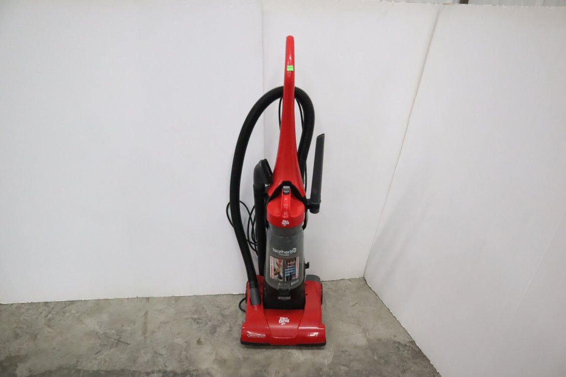 Dirt Devil Vacuum