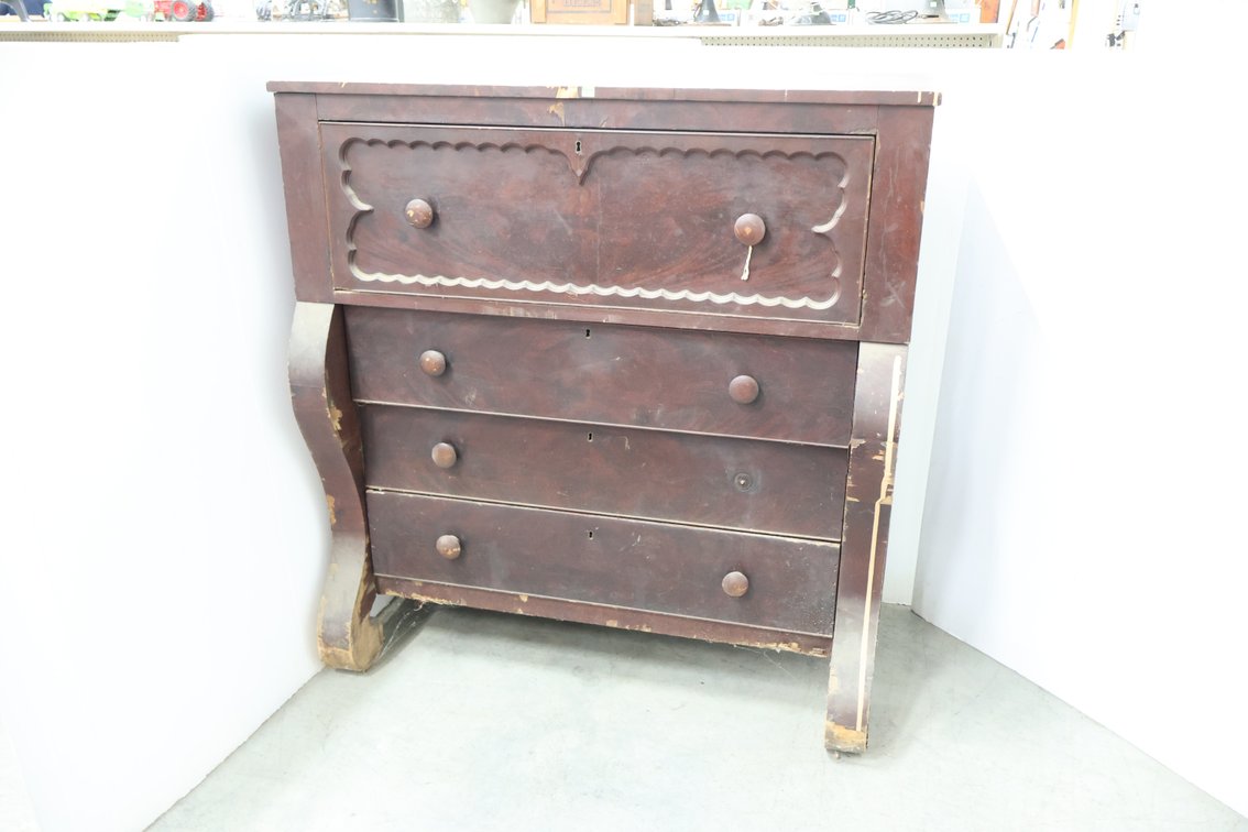 Antique Chest of Drawers