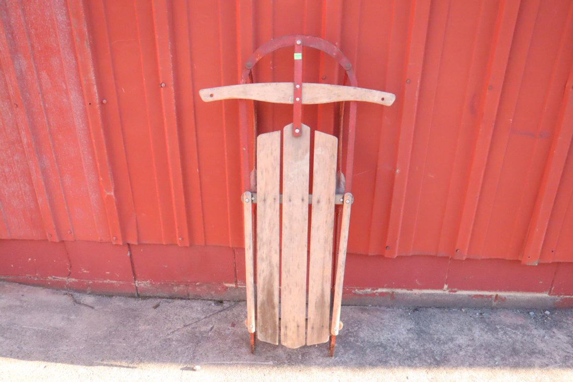 Vintage Runner Sled