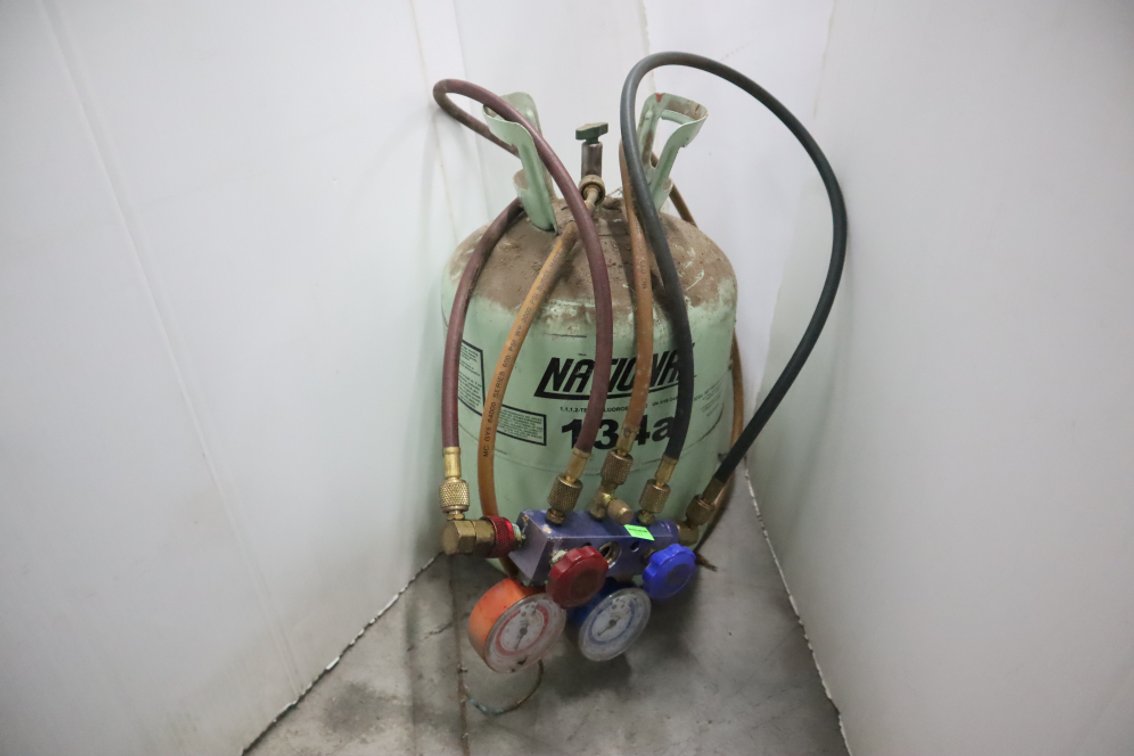 134A Refrigerant Tank With Gauges