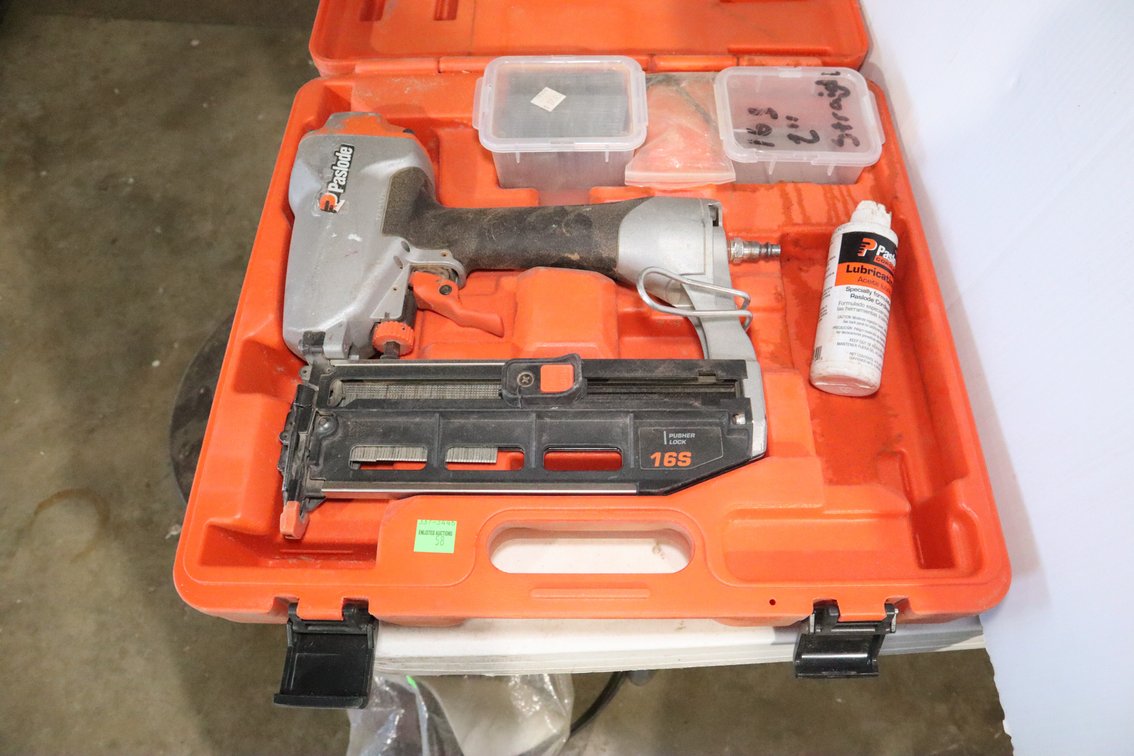 Paslode Finish Nailer