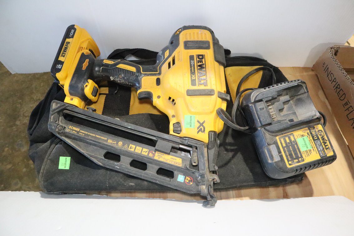 Dewalt Finish Nailer