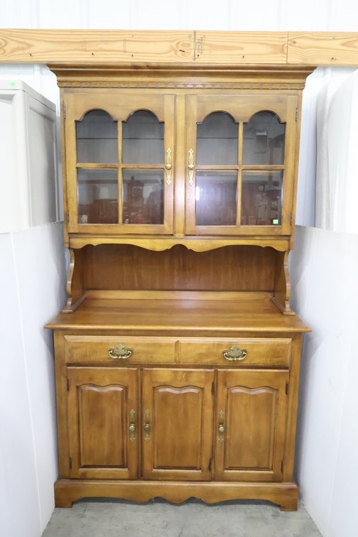Two-Piece Maple Hutch