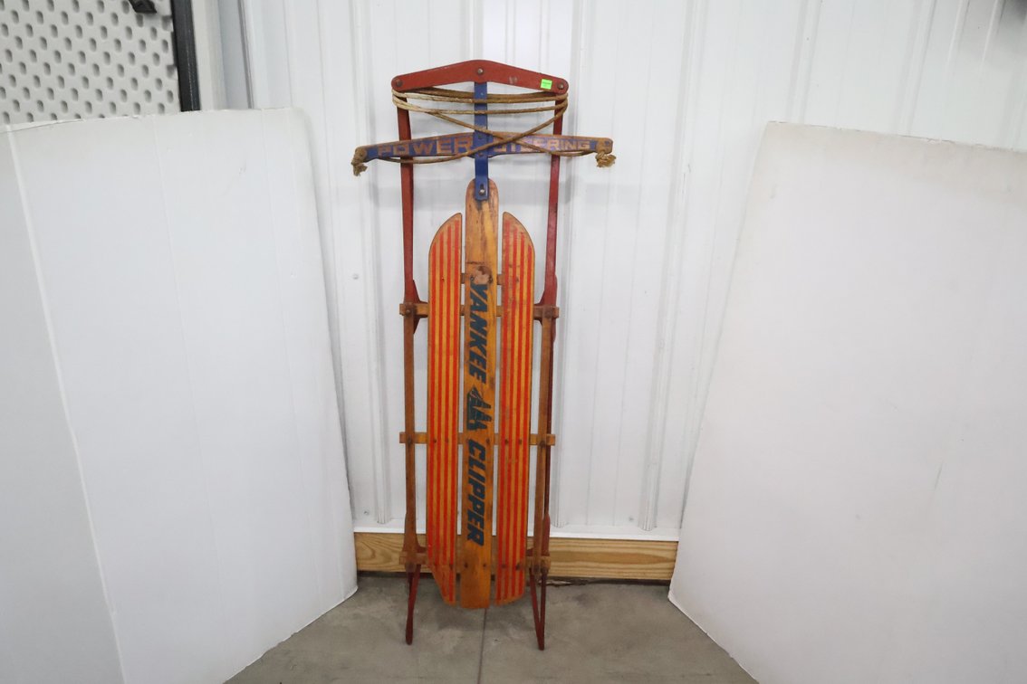 Vintage Runner Sled