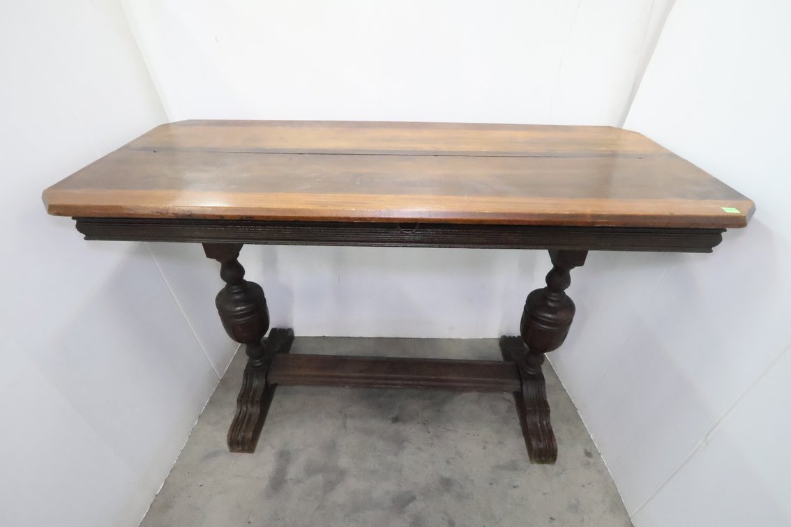 Antique Butterfly Leaf Table