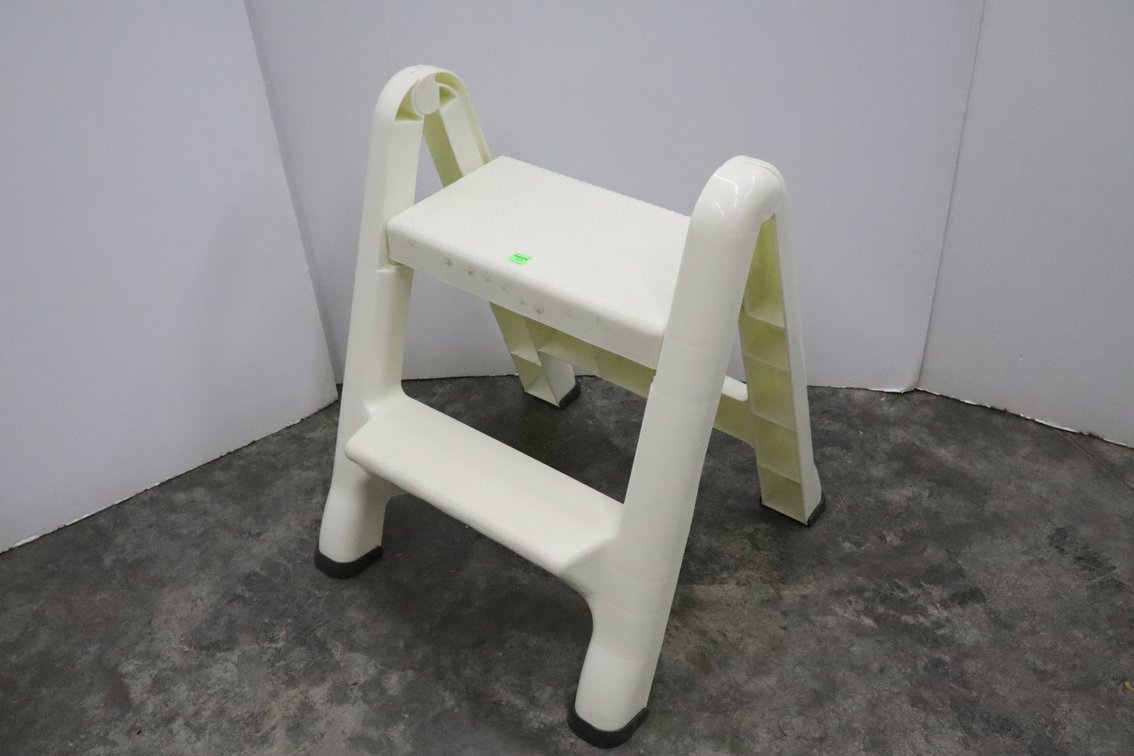 Plastic Step Stool