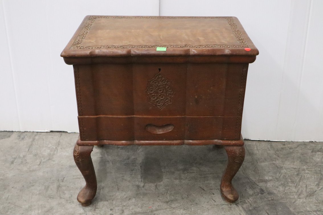 Small Storage Chest