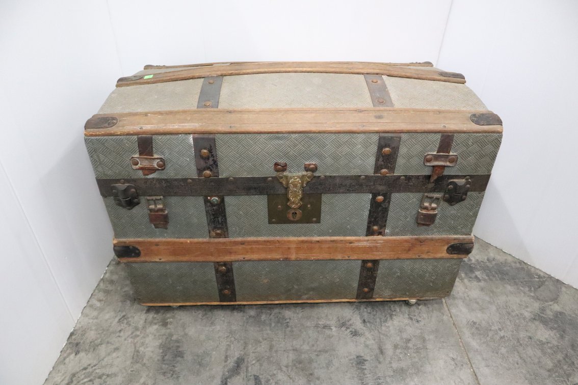 Antique Dome Top Trunk