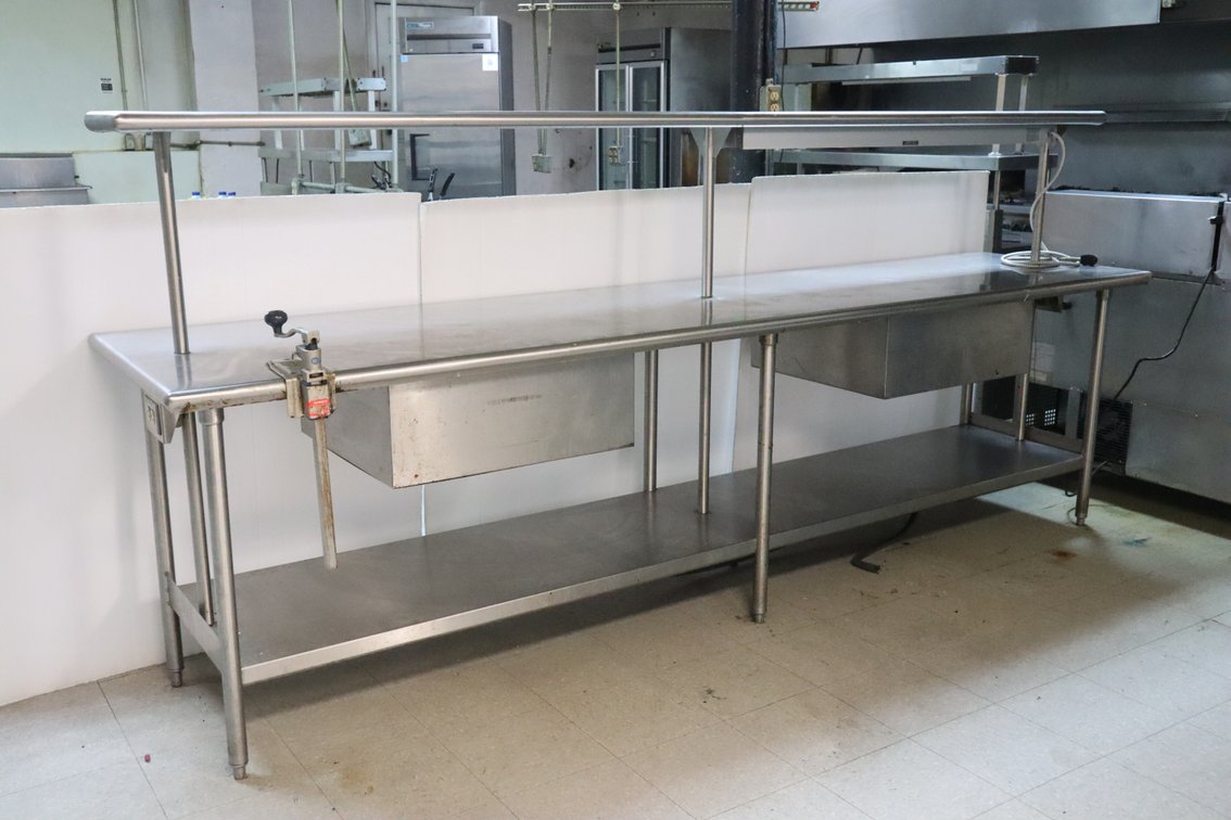 Stainless Steel Workstation With Food Warmer