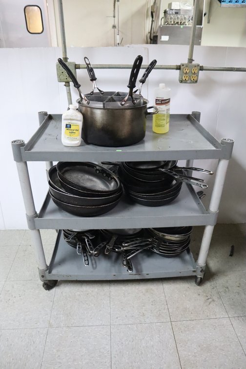 Pasta Pots, Rolling Cart, (30) Skillets