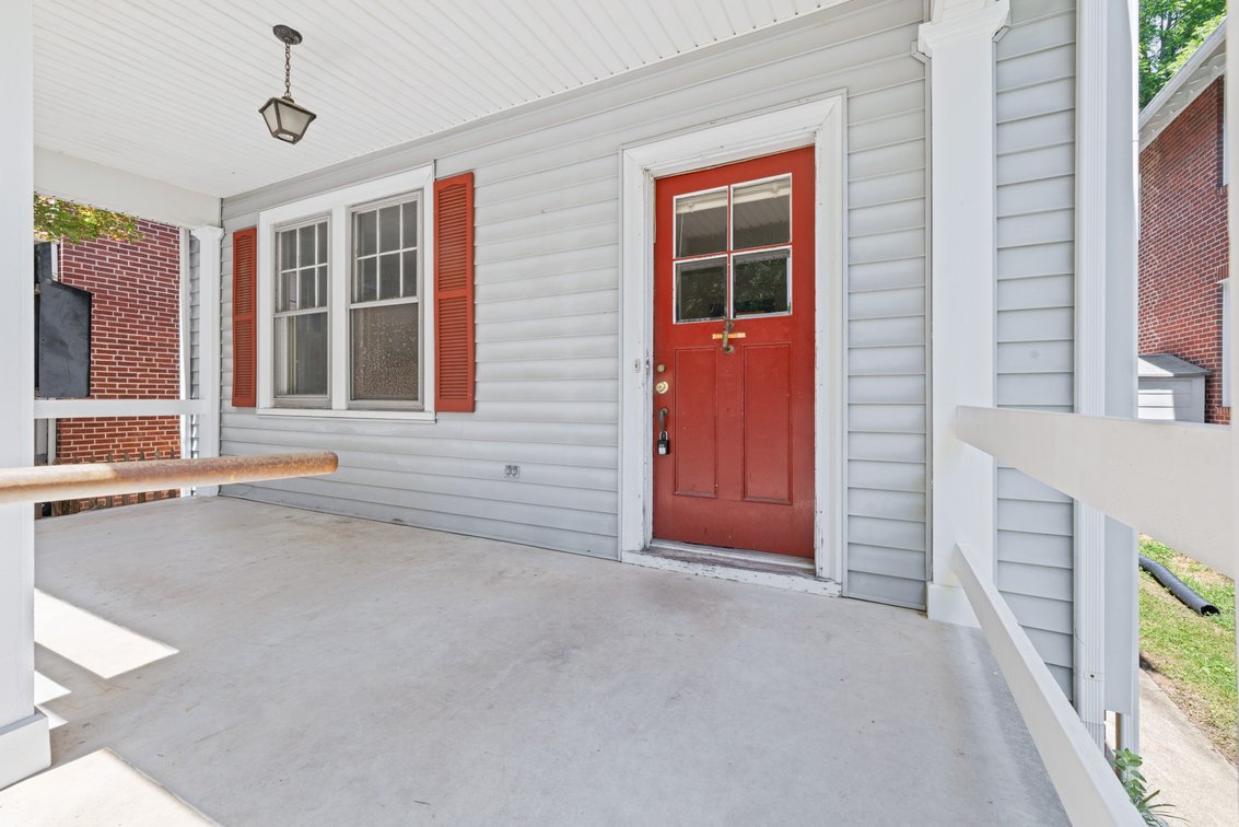Image for 569 Chestnut Ave, Waynesboro