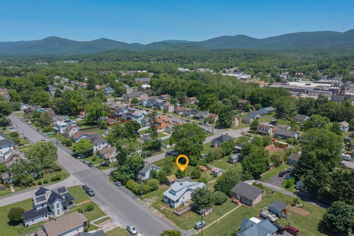 Image for 556 Sherwood Ave, Waynesboro